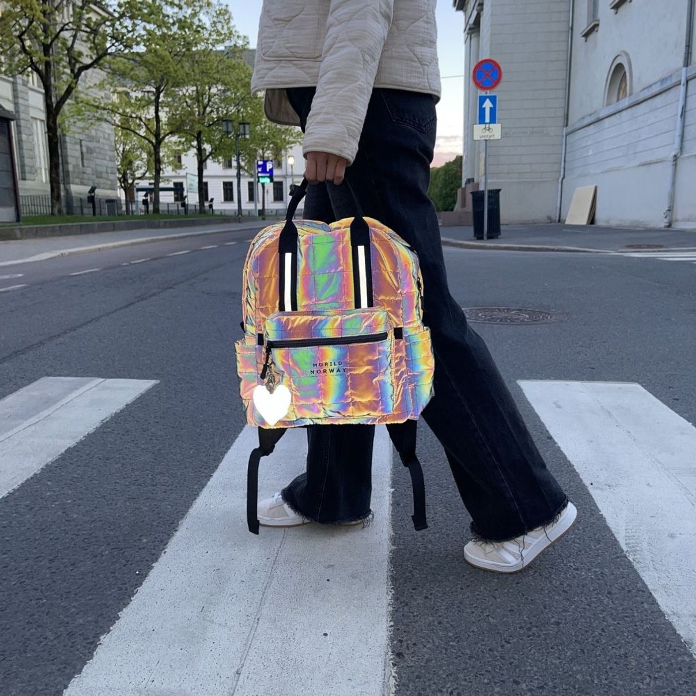 Morild Se Meg Quilt Ryggsekk med regnbuererefleks, sort