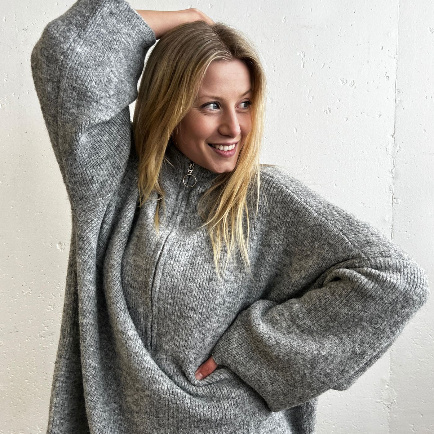 Morild Sine Zip Knit med refleks, lys grå