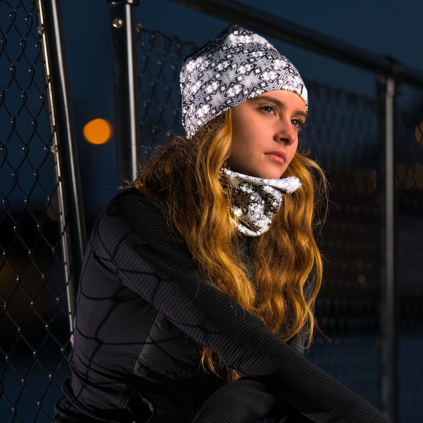 Morild Glitre resirkulert hals med refleks, royal blå